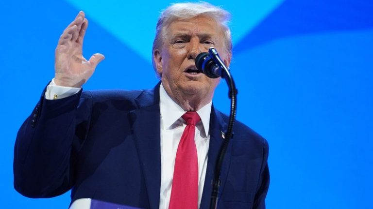 Poll shows which party has the edge ahead of midterm elections for Congress