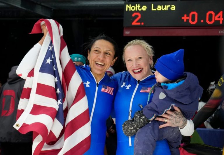 USA continues women’s bobsled domination with gold, bronze in monobob