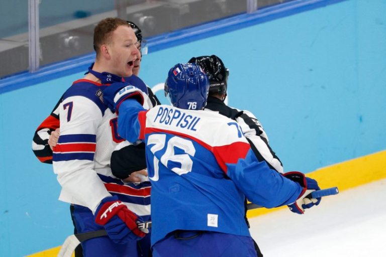 USA-Slovakia jerseys cause confusion for viewers: Reactions