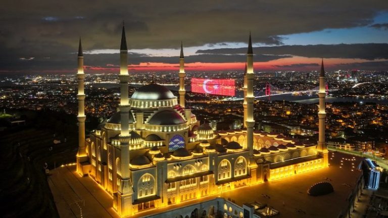 NATO defenses shoot down Iranian missile fired toward Turkey, defense ministry says